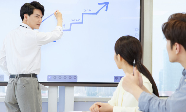 學校中層領導述職報告